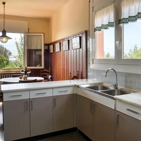 Casa Familiar Con Jardin Privado *