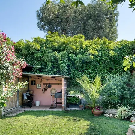 Casa Familiar Con Jardin Privado Holiday home *